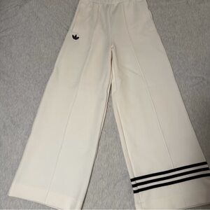 NWT/NWB Adidas Wide-Leg Pants